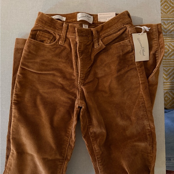 Universal Thread Brown flared Corduroy Jeans - Picture 2 of 6